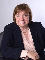 Lesung mit Bettina Kerwien: Hochgeboxt