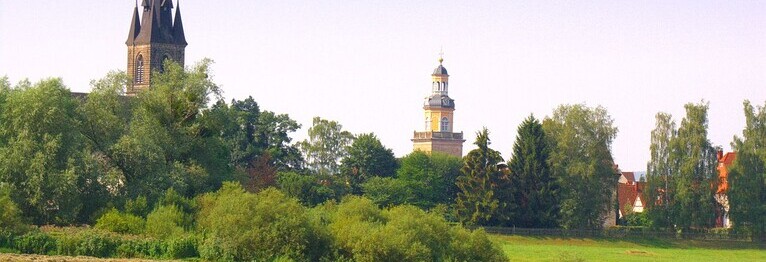 Bei BUCH&WEIN finden Sie regionale Werke, Wander- und Radfahrkarten, historische Bücher und lokale Romane aus Rinteln und Umgebung.

Bildquelle: Georg Denda, CC BY-SA 3.0 , via Wikimedia Commons